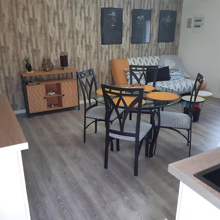 Gite La Parent'Aise Fressenneville Exterior photo