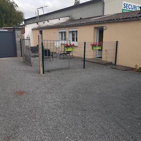 Gite La Parent'Aise Fressenneville Exterior photo